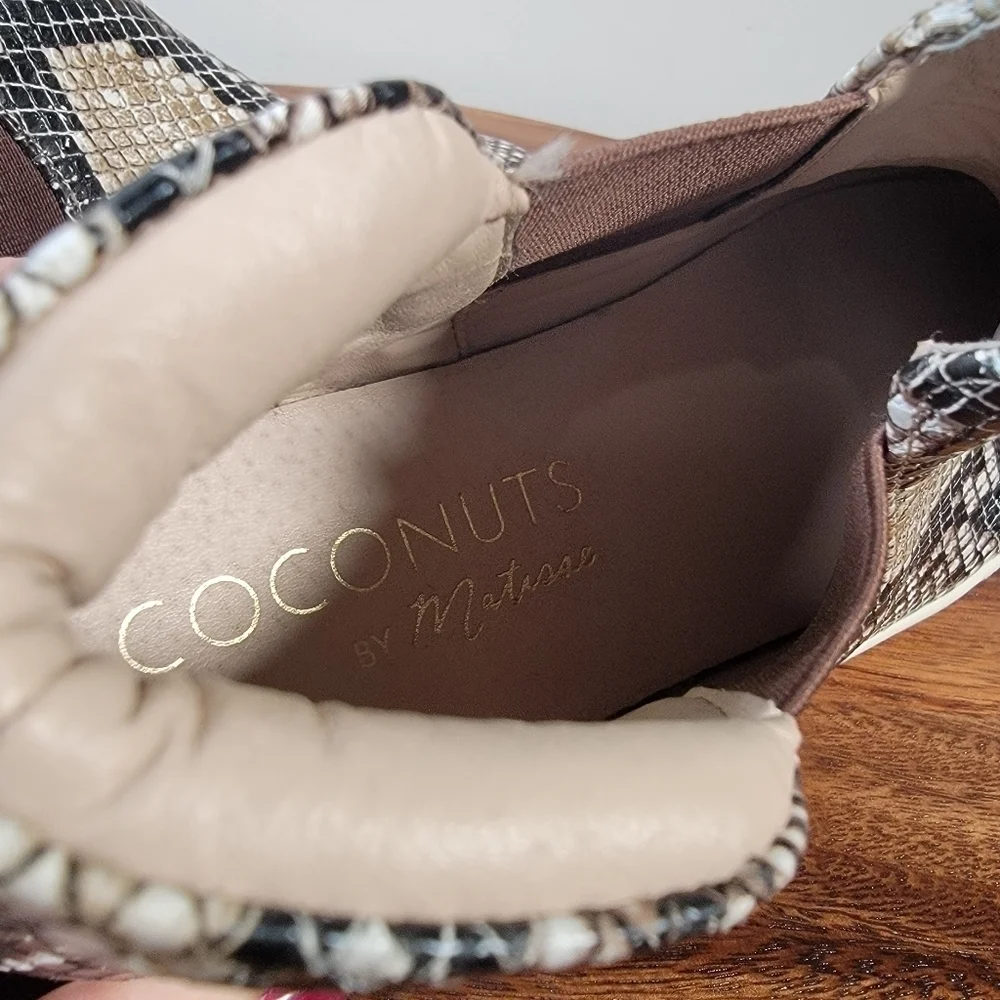 Coconuts by Matisse Snakeskin Print High Top Sneakers Chelsea Boots Size 7.5